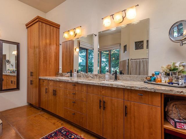 7790 Airport Road, Paso Robles, CA 93446