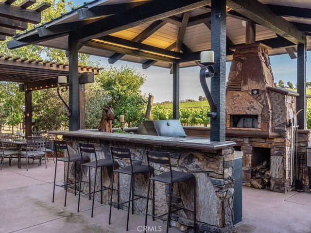 7790 Airport Road, Paso Robles, CA 93446