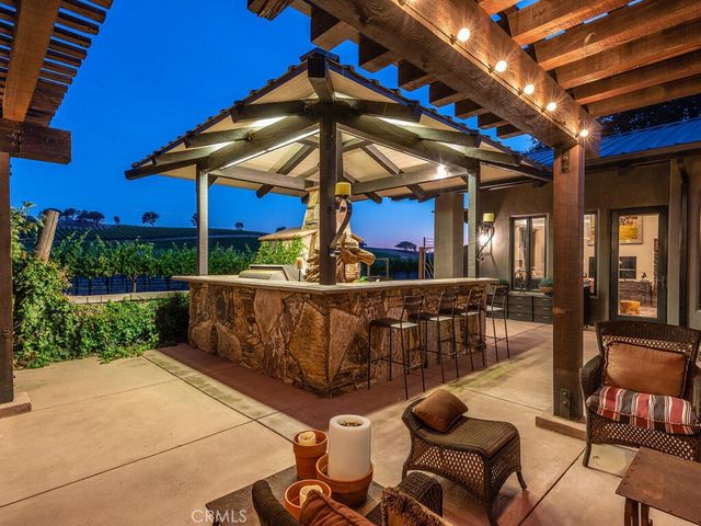 7790 Airport Road, Paso Robles, CA 93446