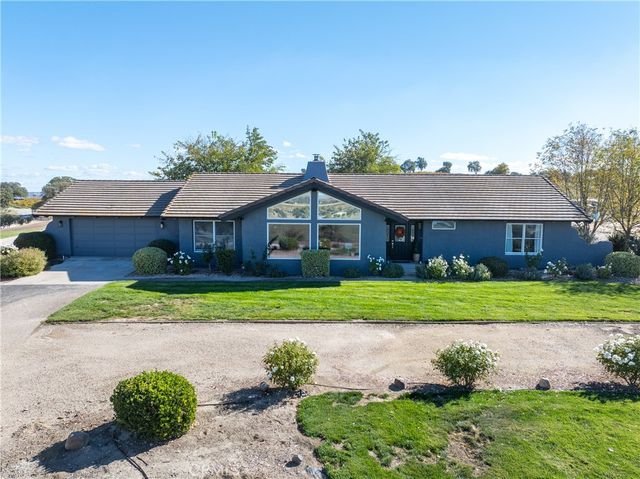 7790 Airport Road, Paso Robles, CA 93446