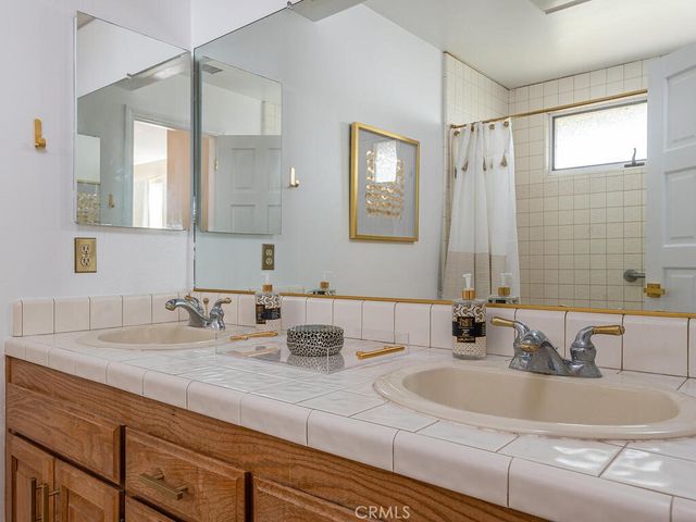 7790 Airport Road, Paso Robles, CA 93446