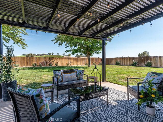 7790 Airport Road, Paso Robles, CA 93446