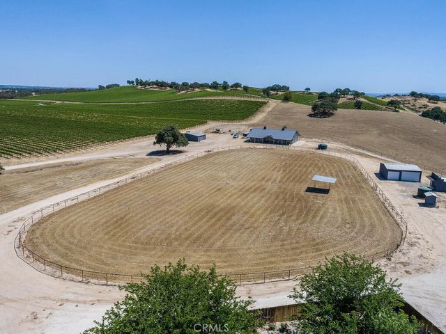 7790 Airport Road, Paso Robles, CA 93446