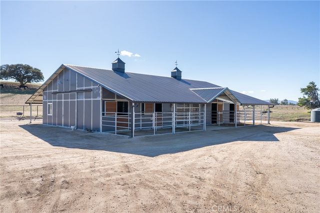 7790 Airport Road, Paso Robles, CA 93446
