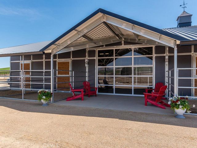 7790 Airport Road, Paso Robles, CA 93446