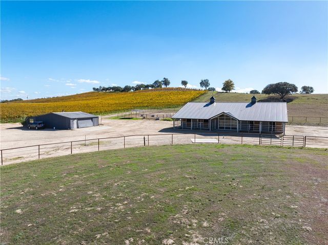 7790 Airport Road, Paso Robles, CA 93446