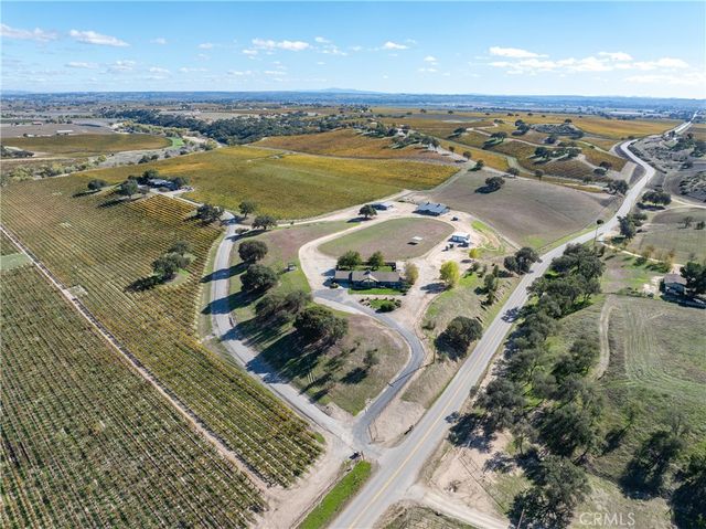 7790 Airport Road, Paso Robles, CA 93446