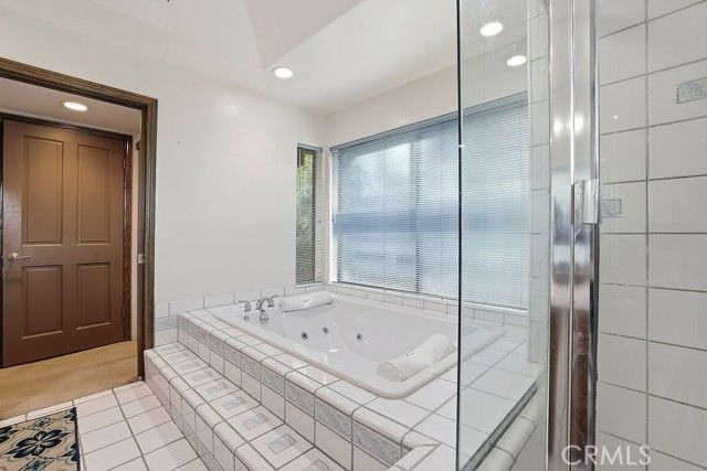 24300 Sylvan Glen, Calabasas, CA 91302