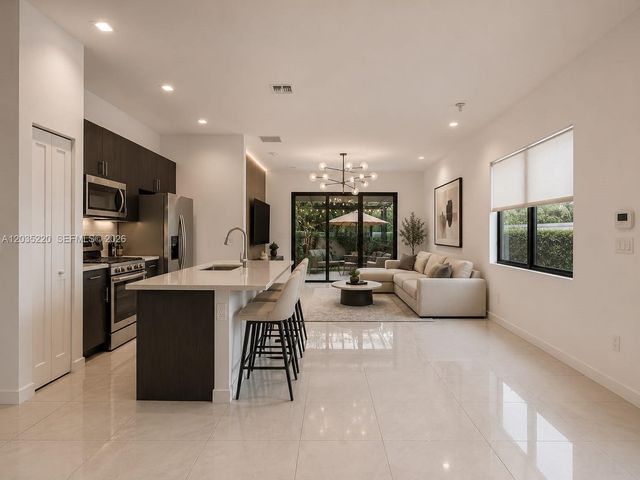 4936 Whispering Way, Dania Beach, FL 33312