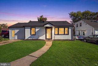 15 SULLIVAN AVE, Bellmawr, NJ 08031