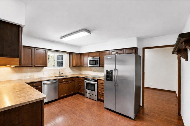 215 S Moen St, Greenacres, WA 99016