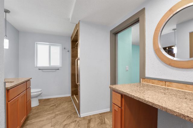 215 S Moen St, Greenacres, WA 99016