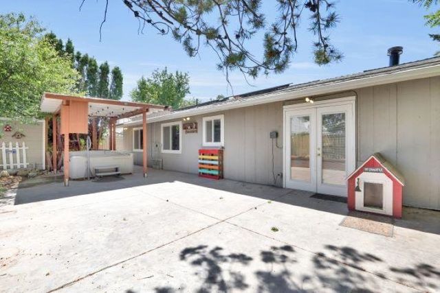 215 S Moen St, Greenacres, WA 99016