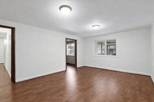 215 S Moen St, Greenacres, WA 99016