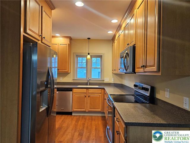 8115 MAIN Street, Upper Macungie Twp, PA 18051