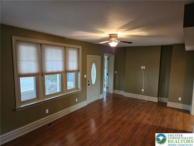 8115 MAIN Street, Upper Macungie Twp, PA 18051