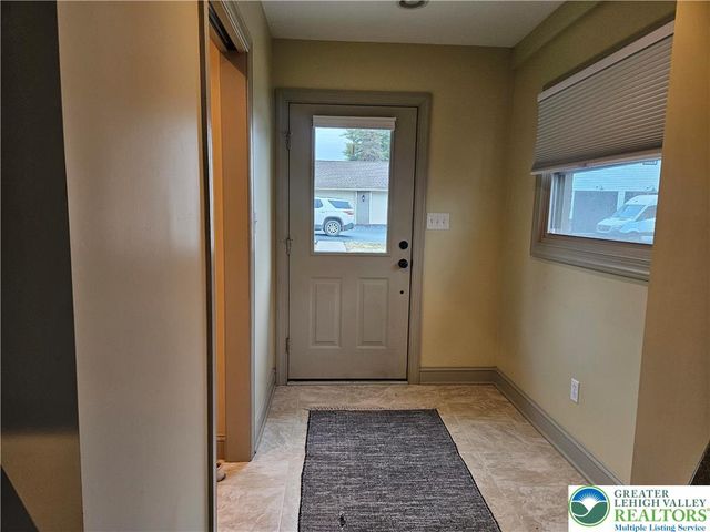 8115 MAIN Street, Upper Macungie Twp, PA 18051