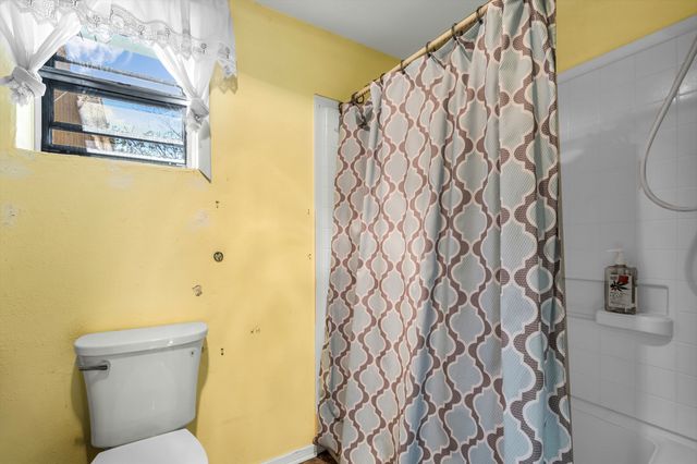 982 N Houston Street, Lorena, TX 76655