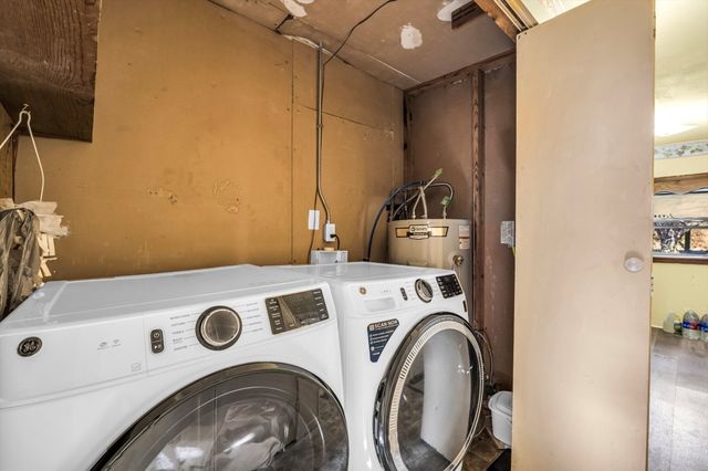 982 N Houston Street, Lorena, TX 76655