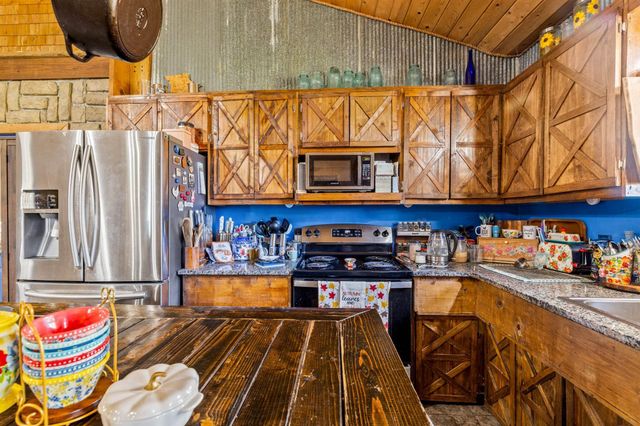 93 Sequoia Drive, Marshfield, MO 65706