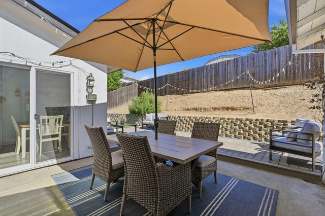 8128 Canyon Oak Dr, Citrus Heights, CA 95610