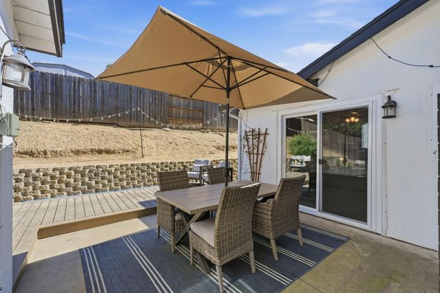 8128 Canyon Oak Dr, Citrus Heights, CA 95610