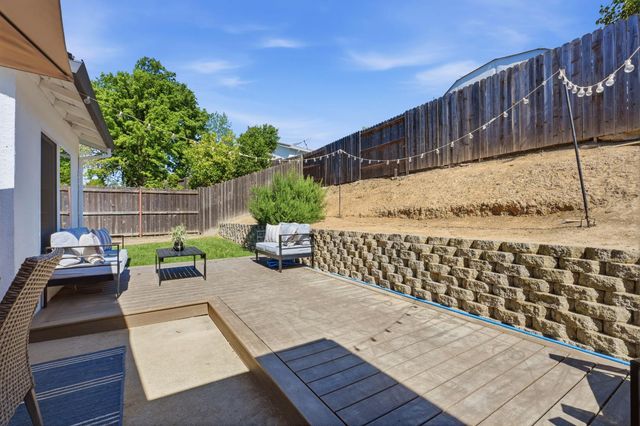 8128 Canyon Oak Dr, Citrus Heights, CA 95610