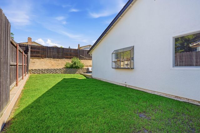 8128 Canyon Oak Dr, Citrus Heights, CA 95610