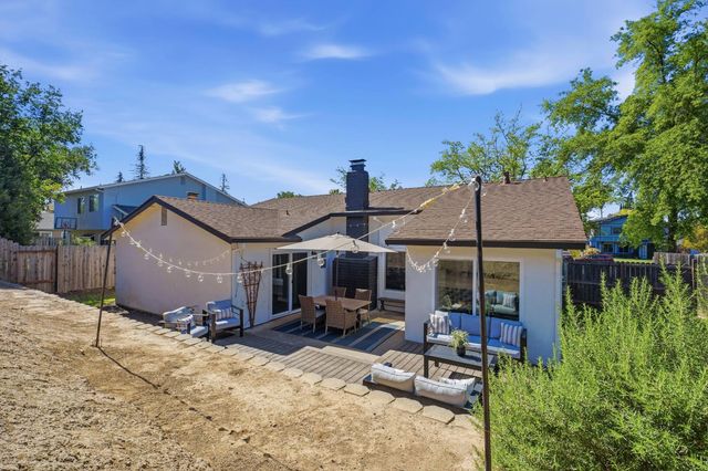 8128 Canyon Oak Dr, Citrus Heights, CA 95610