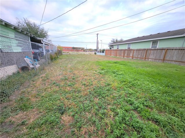 2909 Soledad St, Corpus Christi, TX 78405
