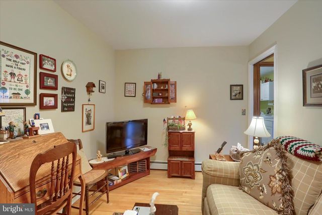 1854 W LISBURN ROAD, Carlisle, PA 17015