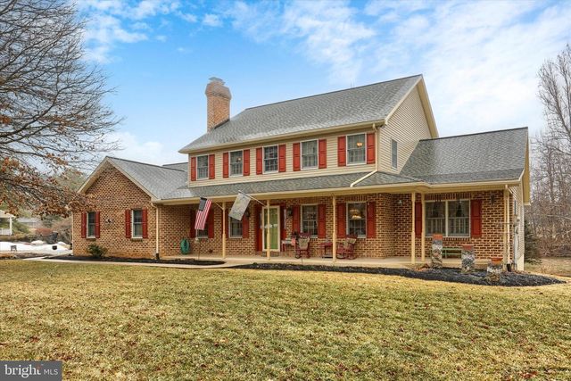 1854 W LISBURN ROAD, Carlisle, PA 17015