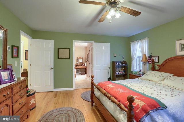 1854 W LISBURN ROAD, Carlisle, PA 17015