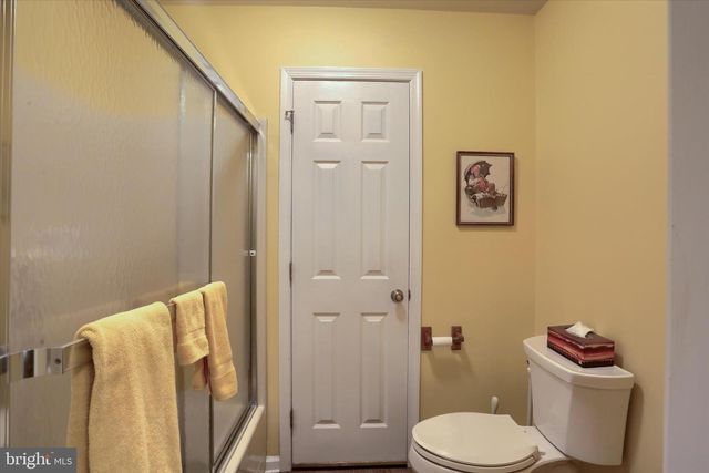 1854 W LISBURN ROAD, Carlisle, PA 17015