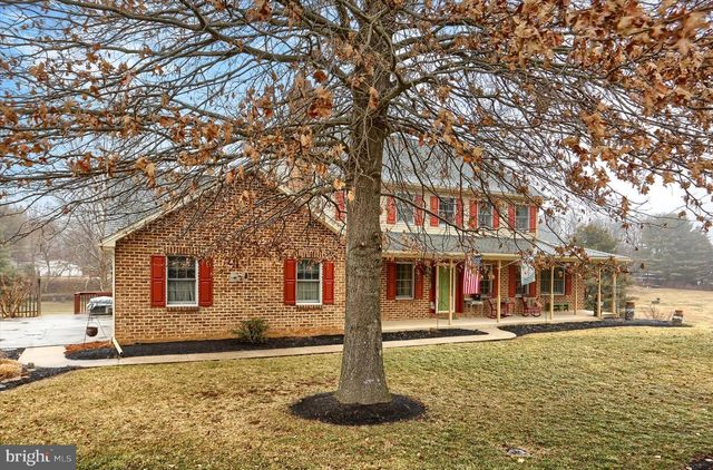 1854 W LISBURN ROAD, Carlisle, PA 17015