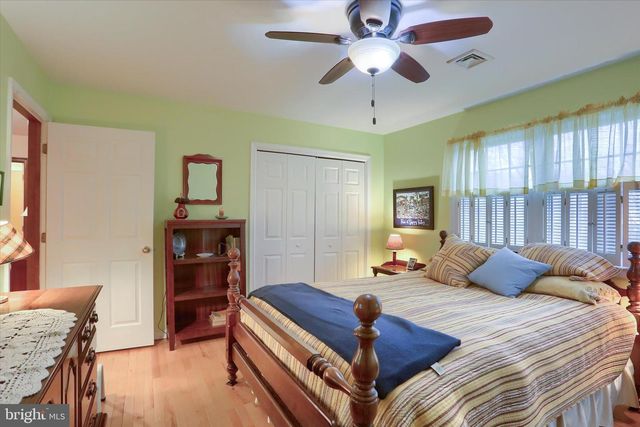 1854 W LISBURN ROAD, Carlisle, PA 17015