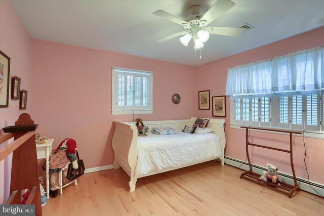 1854 W LISBURN ROAD, Carlisle, PA 17015