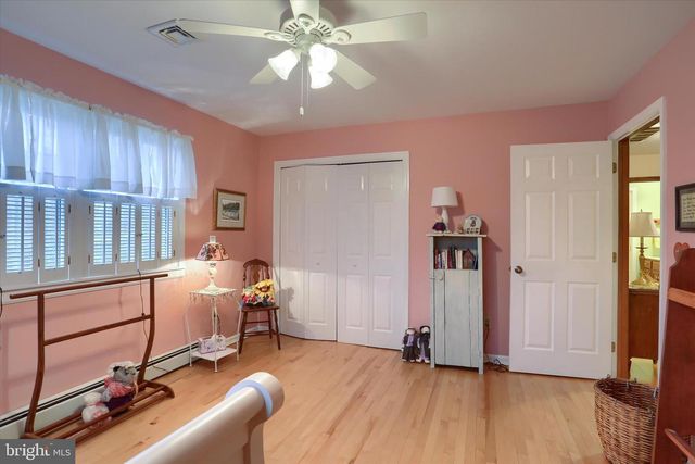 1854 W LISBURN ROAD, Carlisle, PA 17015