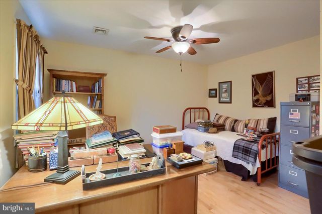 1854 W LISBURN ROAD, Carlisle, PA 17015