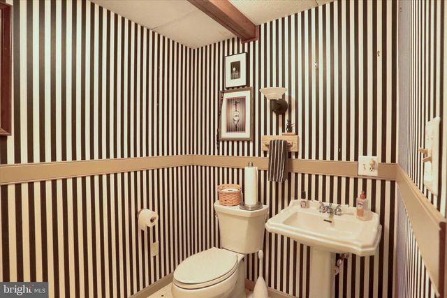 1854 W LISBURN ROAD, Carlisle, PA 17015