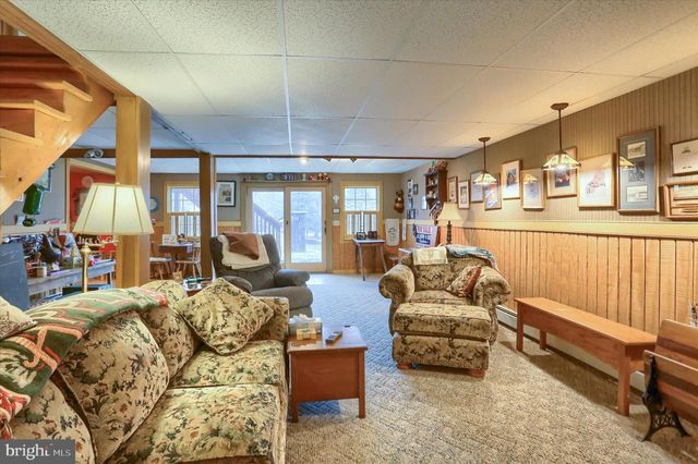 1854 W LISBURN ROAD, Carlisle, PA 17015