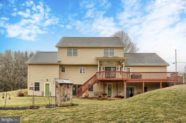 1854 W LISBURN ROAD, Carlisle, PA 17015