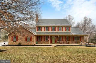 1854 W LISBURN ROAD, Carlisle, PA 17015