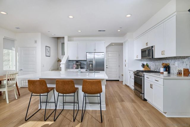 10992 Lotta Ct, San Diego, CA 92126