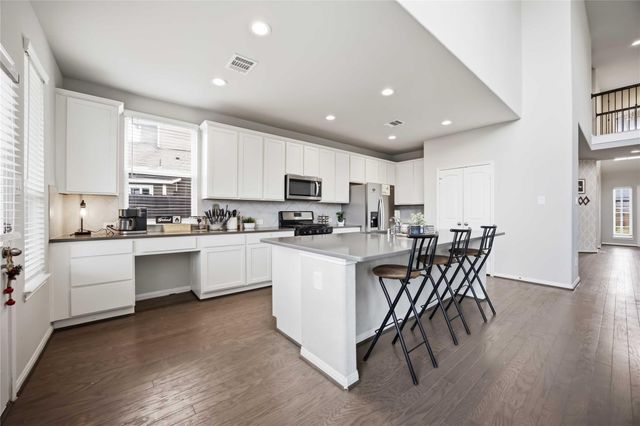 7606 Cottonwood Falls Drive, Spring, TX 77379