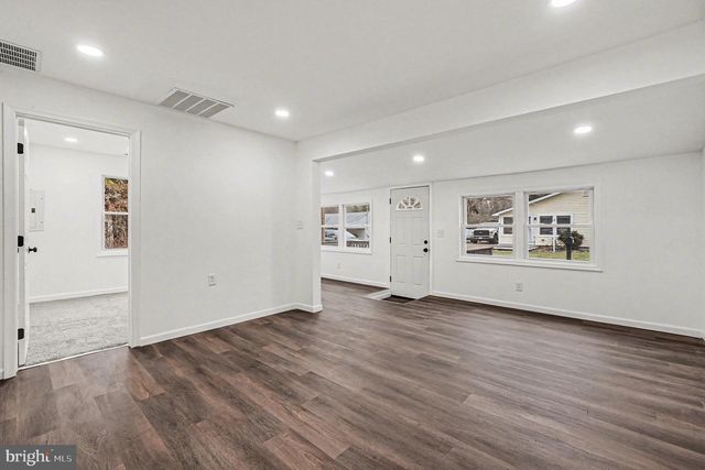 115 2ND ST, North East, MD 21901