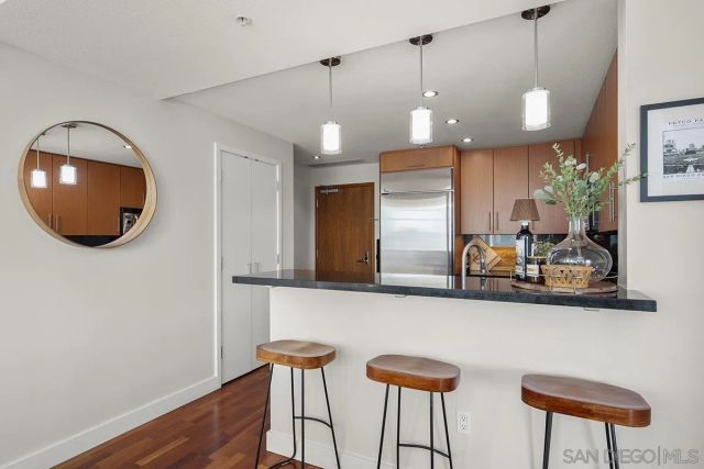 325 7th Avenue 1006, San Diego, CA 92101