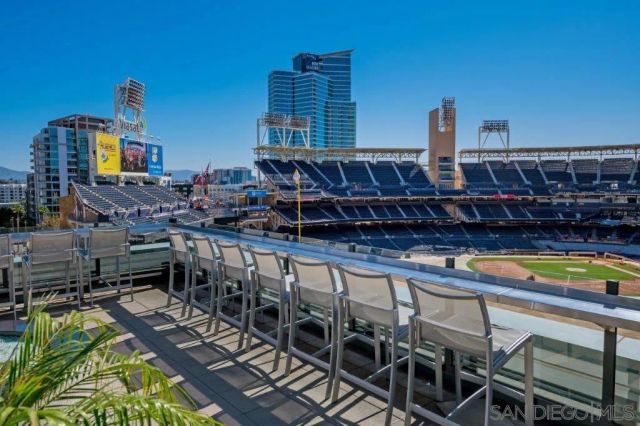 325 7th Avenue 1006, San Diego, CA 92101