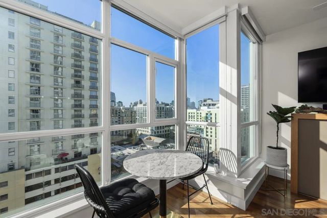 325 7th Avenue 1006, San Diego, CA 92101