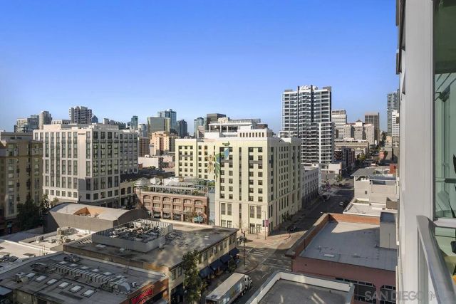 325 7th Avenue 1006, San Diego, CA 92101